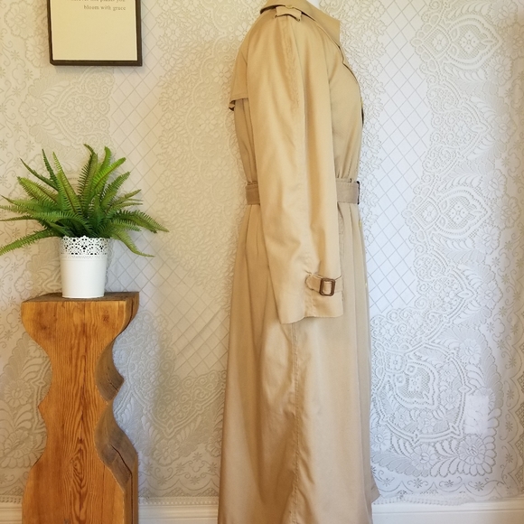 Camel Trenchcoat - Picture 2 of 3